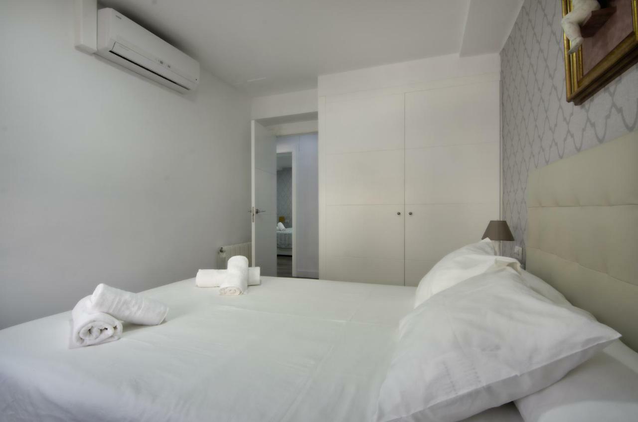 Apartment Ronda Sant Antoni Girona Zewnętrze zdjęcie